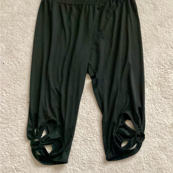 NWOT legging capris size 2XL - Picture 4 of 4